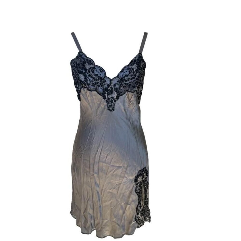 Victoria’s secret lingerie size small petite